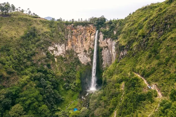Sipiso Piso Waterfall, the Charm of a Beautiful and Enchanting Waterfall in Karo