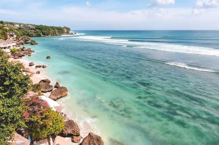 Uluwatu Beach, Favorite Destination for Surfing Lovers in Bali
